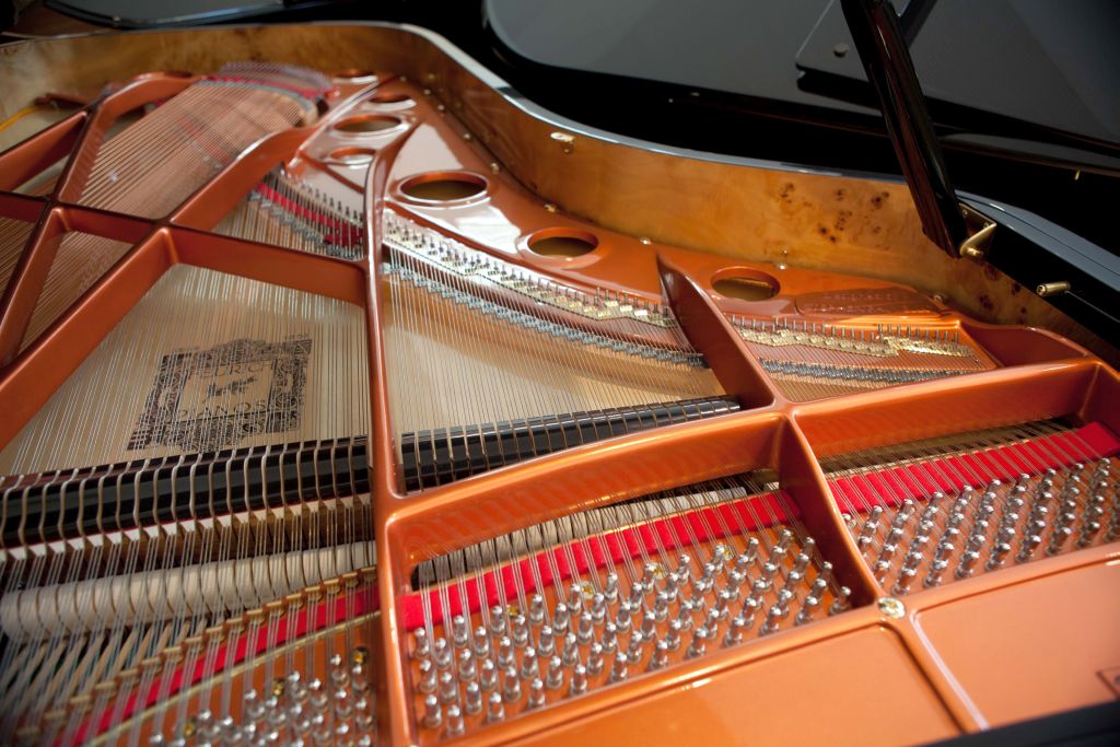 Feurich Model 218 grand piano feurich model 218 grand piano soundboard