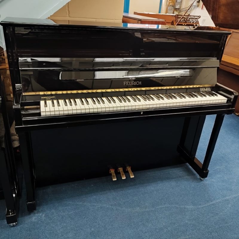 Feurich 122 upright piano