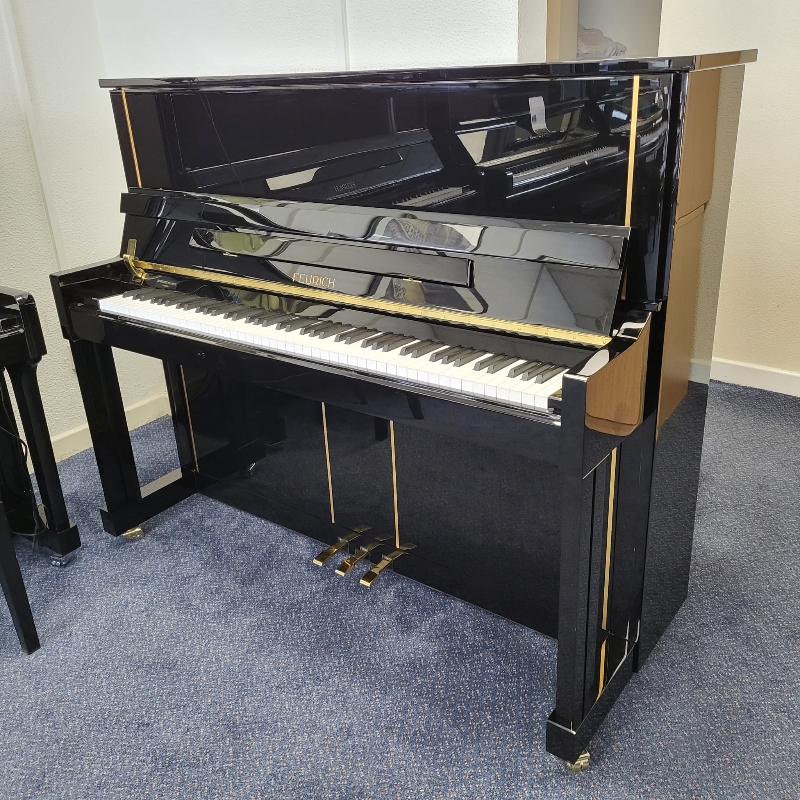Feurich 125 upright piano